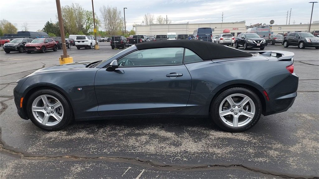 2023 Chevrolet Camaro 1LT photo 4