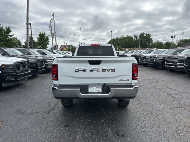 2025 Ram 2500 Tradesman photo 6