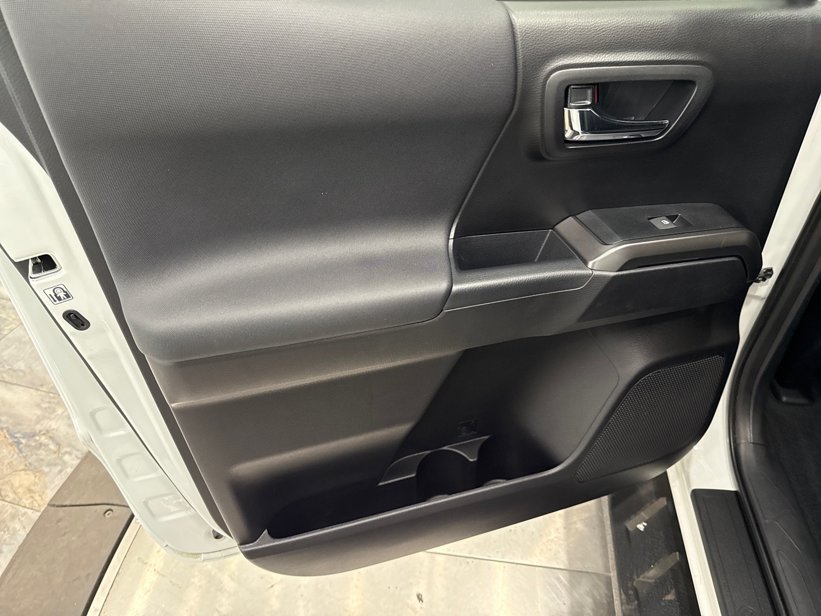 2019 Toyota Tacoma TRD Pro 4x4 V6 photo 32