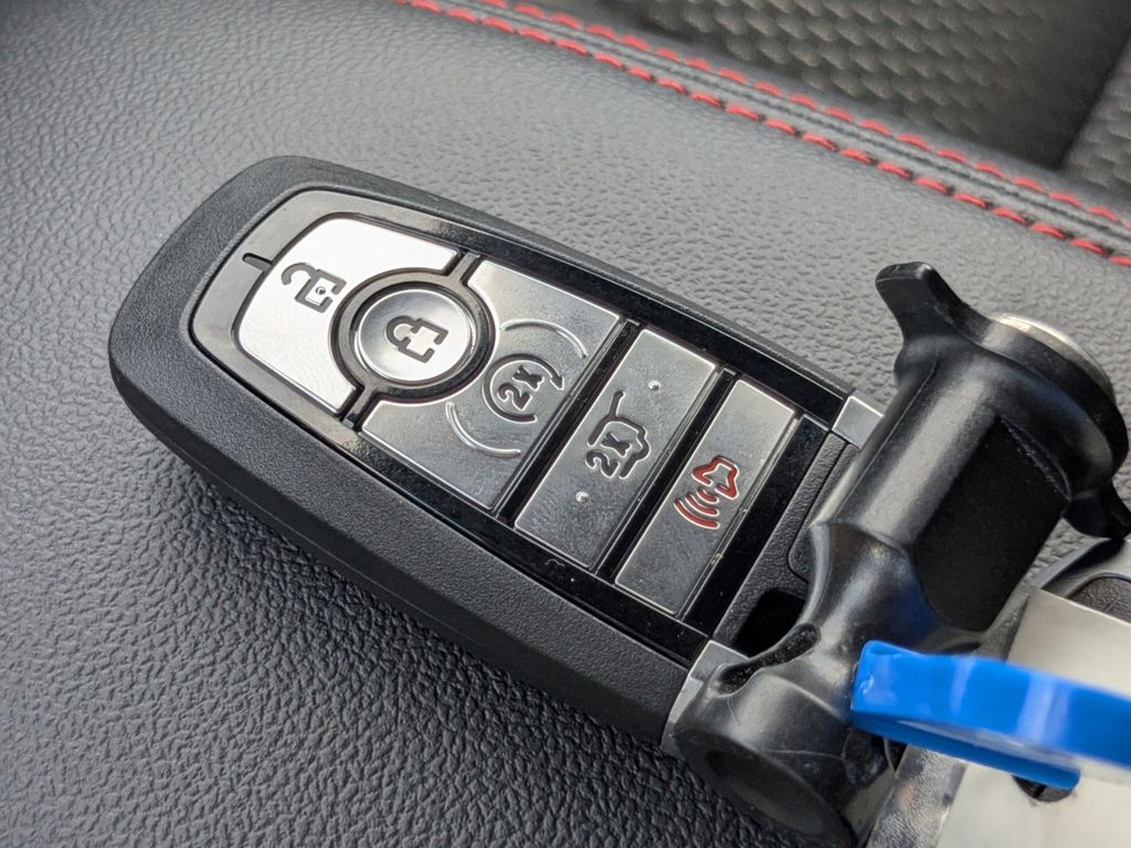 2026 Ford Escape ST-Line photo 29