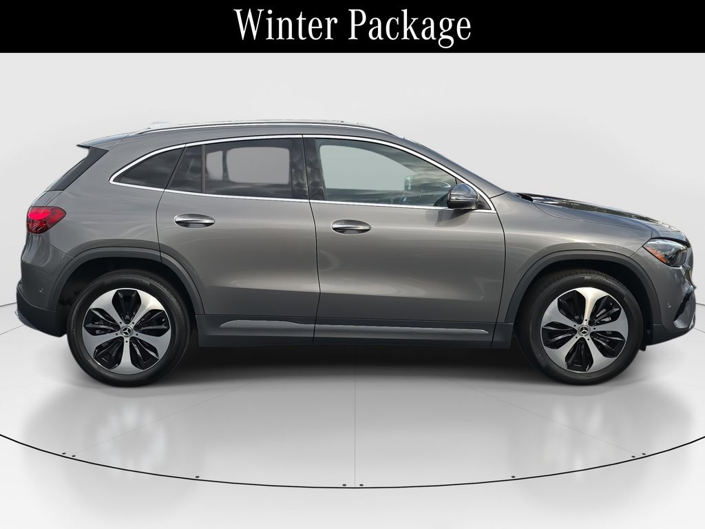 2025 Mercedes Benz GLA 250 photo 2
