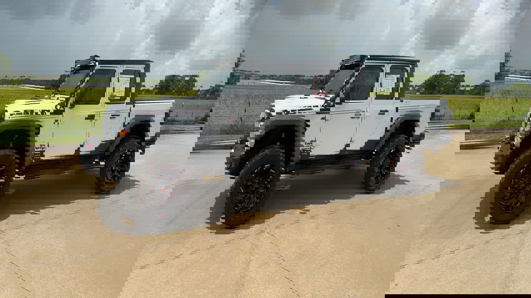 2020 Jeep Gladiator Rubicon photo 4