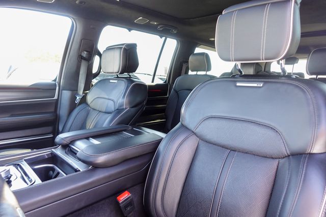 2024 Jeep Grand Wagoneer L II photo 23
