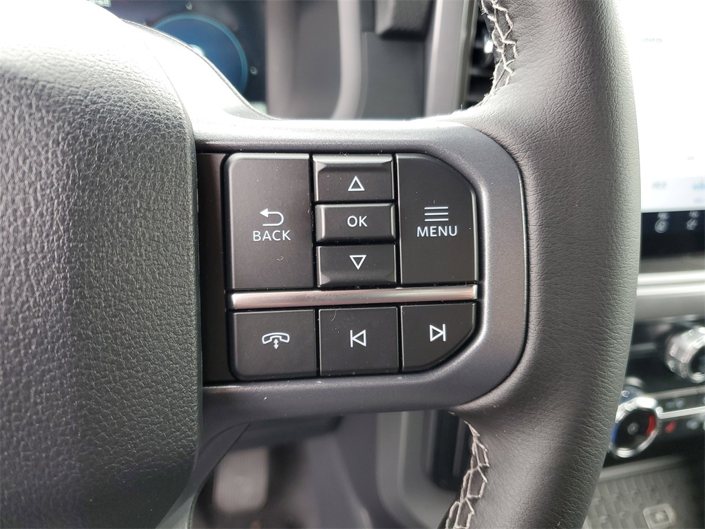 2025 Ford F-150 XLT photo 12