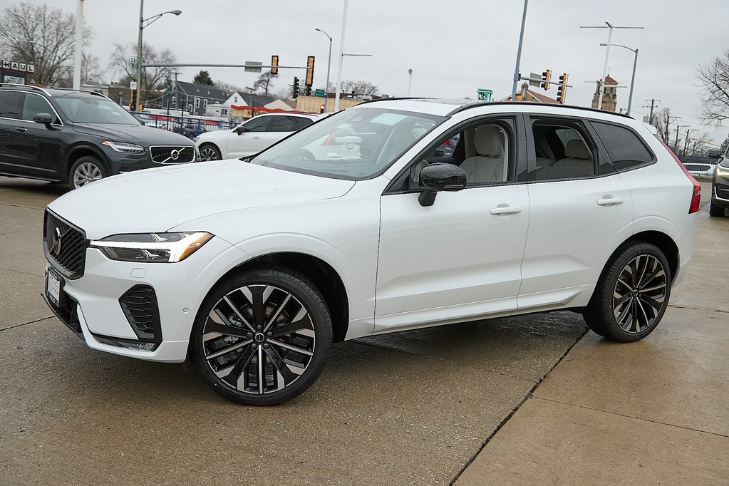 2026 VOLVO XC60 - Image 2