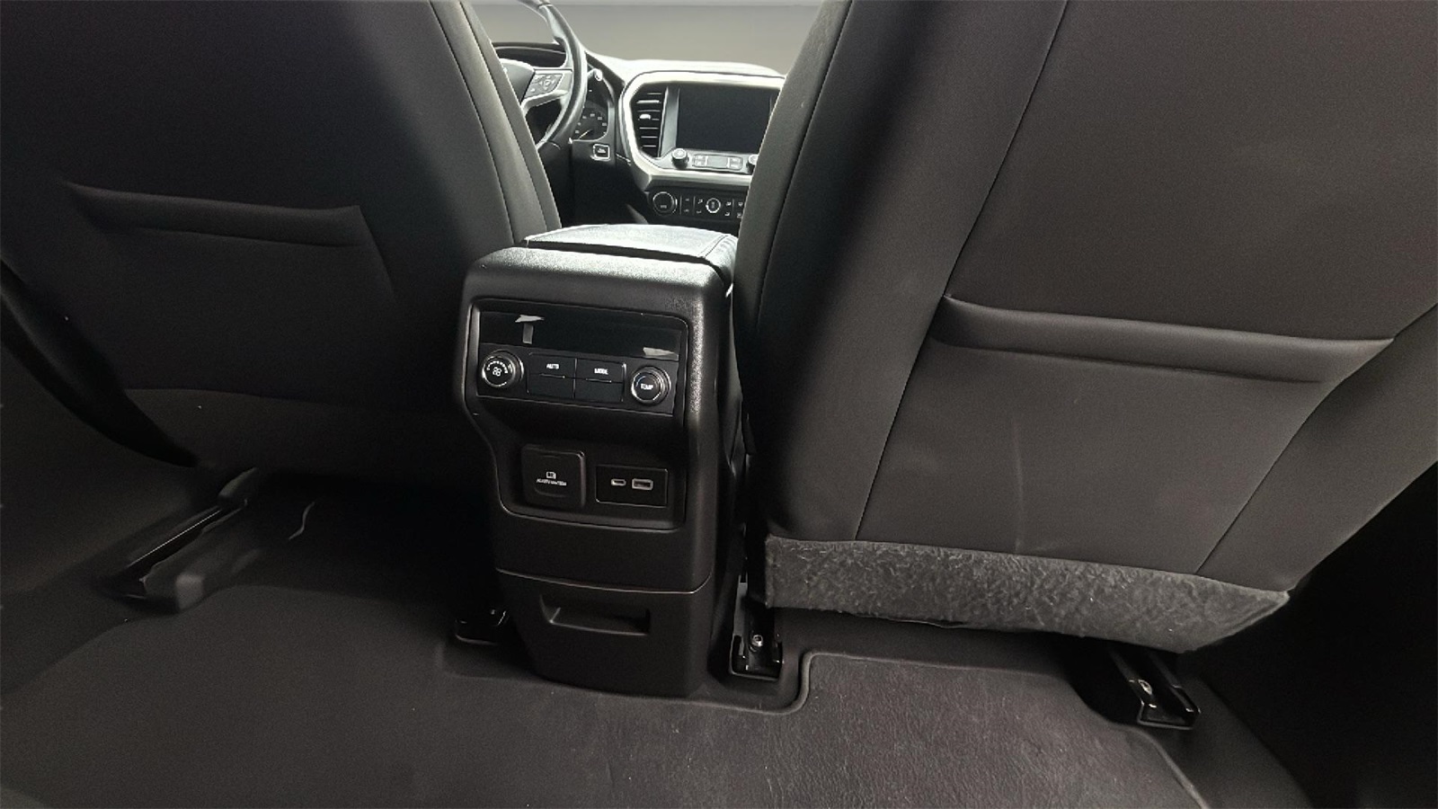 2021 Gmc Acadia SLE photo 8