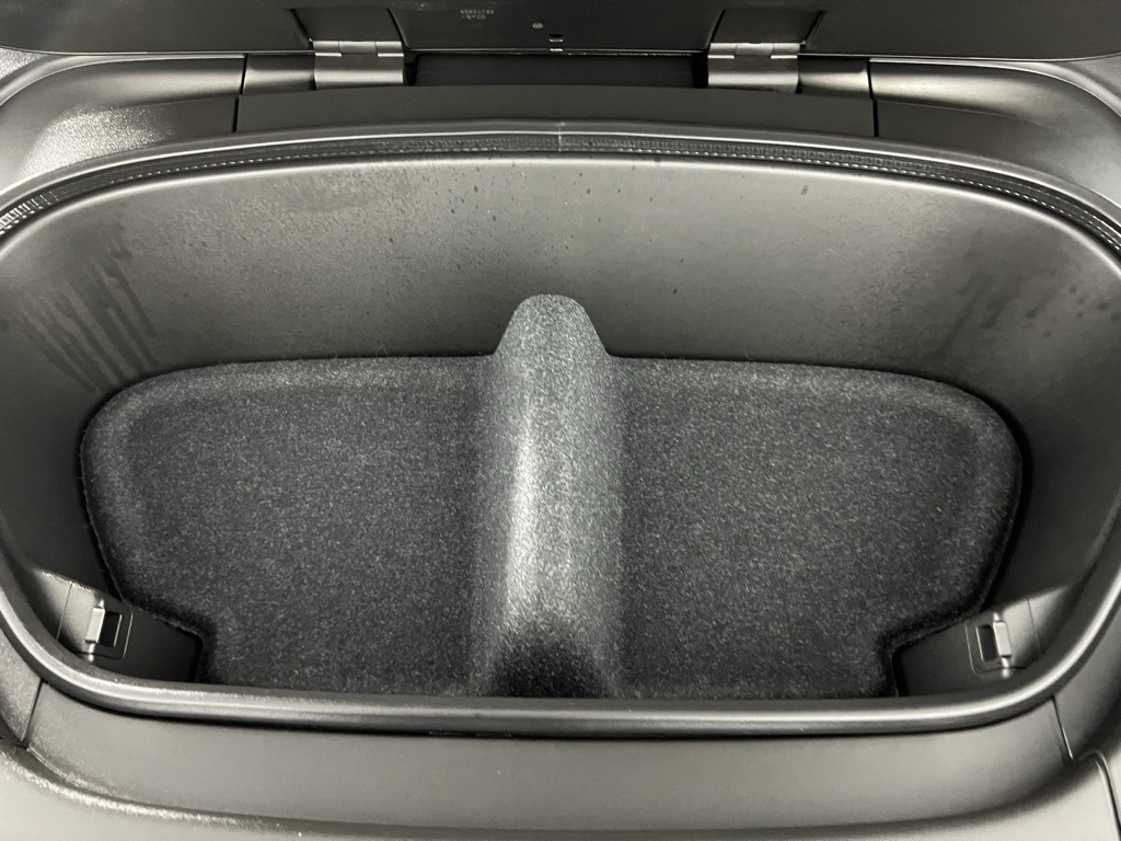 2023 Volvo XC40 Recharge Ultimate photo 32
