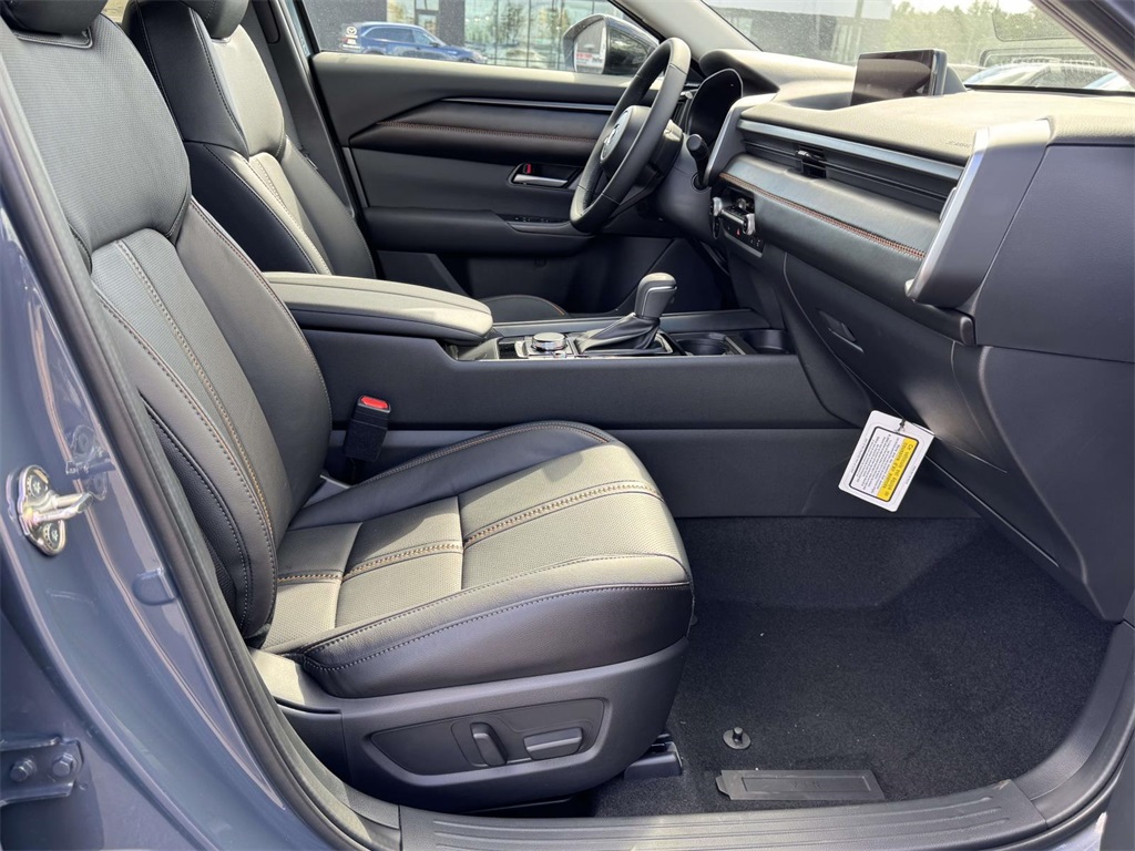2025 Mazda CX-50 Premium photo 16