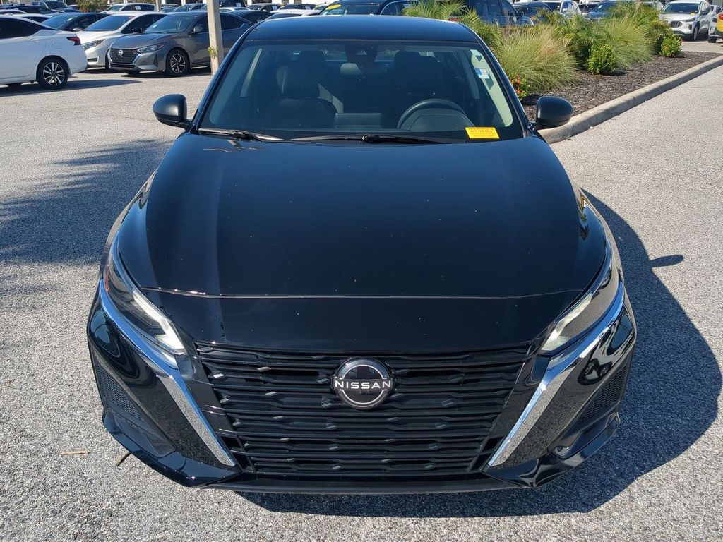 2024 Nissan Altima 2.5 SV photo 8