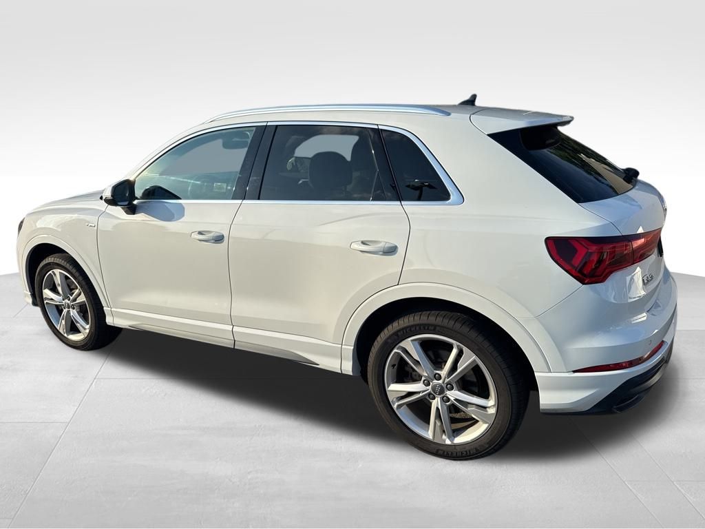 2020 Audi Q3 Premium Plus S line photo 2