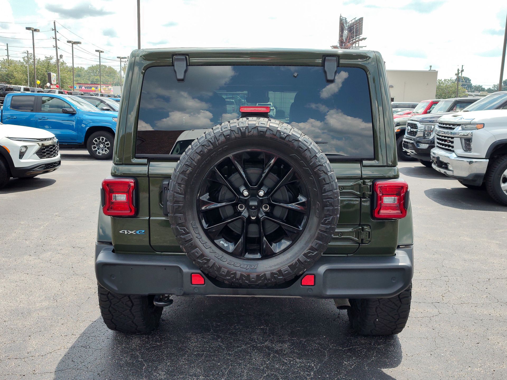 2021 Jeep Wrangler Unlimited Sahara 4xe photo 16