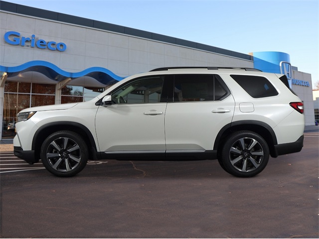 2025 Honda Pilot Touring photo 2