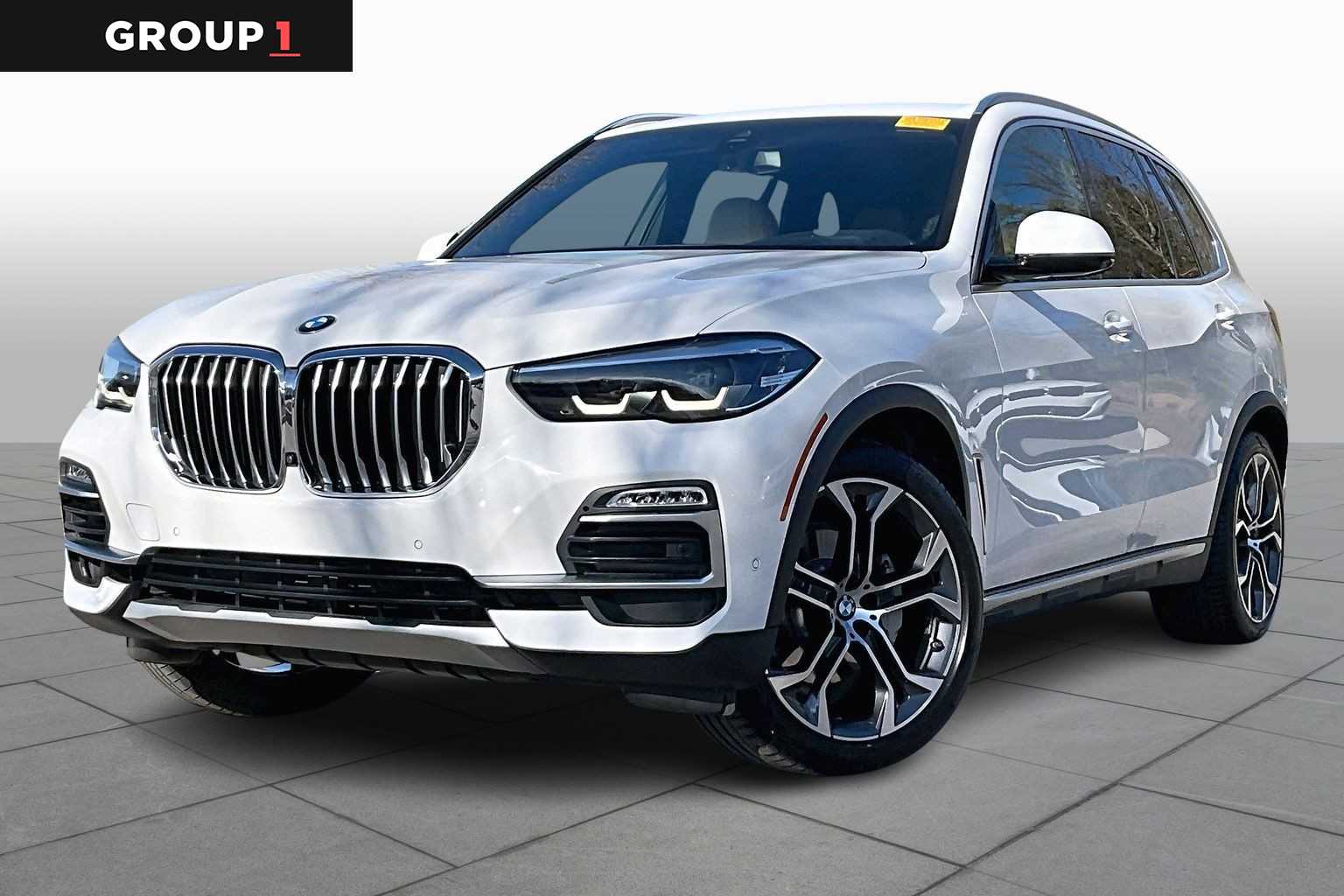 2023 BMW X5 45e's photo