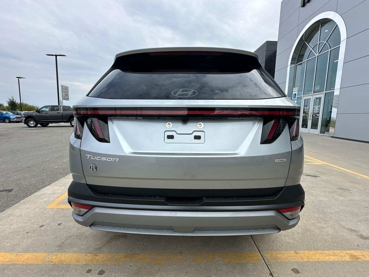 2026 Hyundai Tucson SEL Convenience photo 3