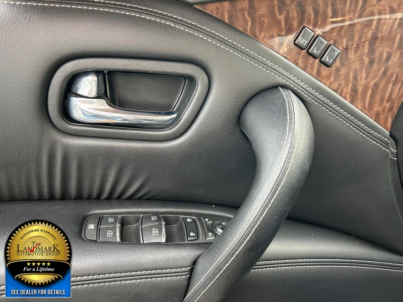 2020 Nissan Armada SL photo 3