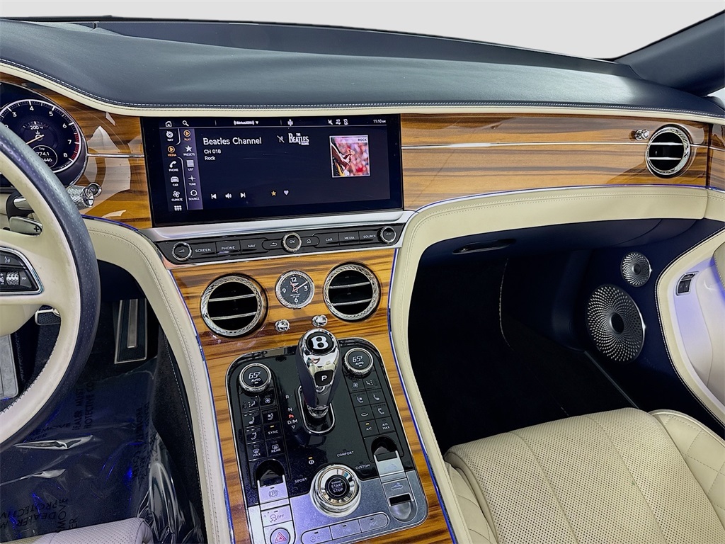 2022 Bentley Continental GT V8 photo 22