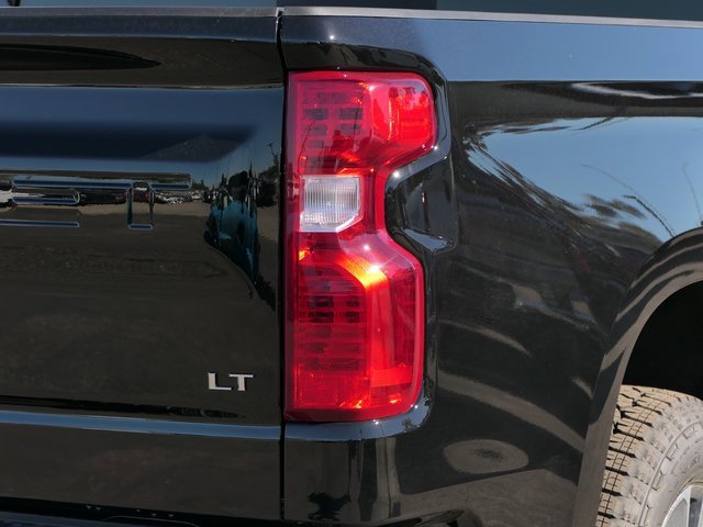 2026 Chevrolet Silverado 1500 LT photo 4