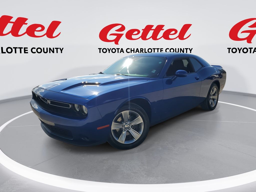 2021 Dodge Challenger SXT's photo