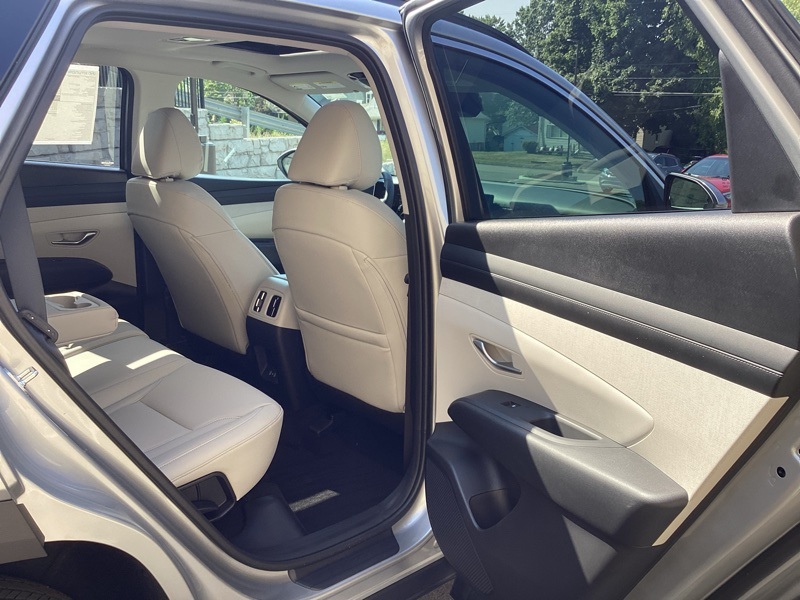 2025 Hyundai Tucson SEL Convenience photo 11
