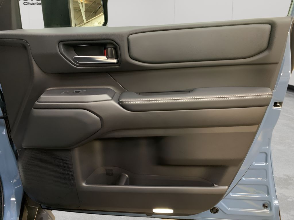 2025 Toyota Land Cruiser photo 16