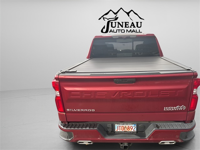 2020 Chevrolet Silverado 1500 High Country photo 3
