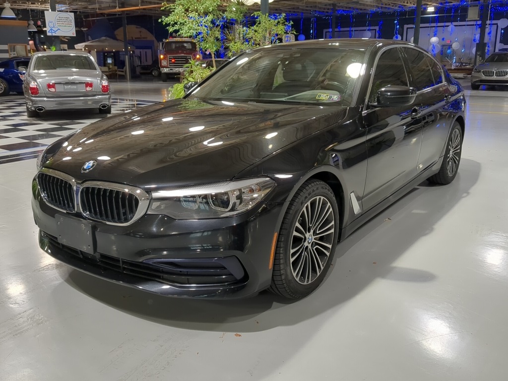 2019 BMW 5 Series 530i