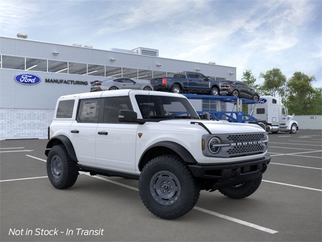 2025 Ford Bronco Badlands photo 2