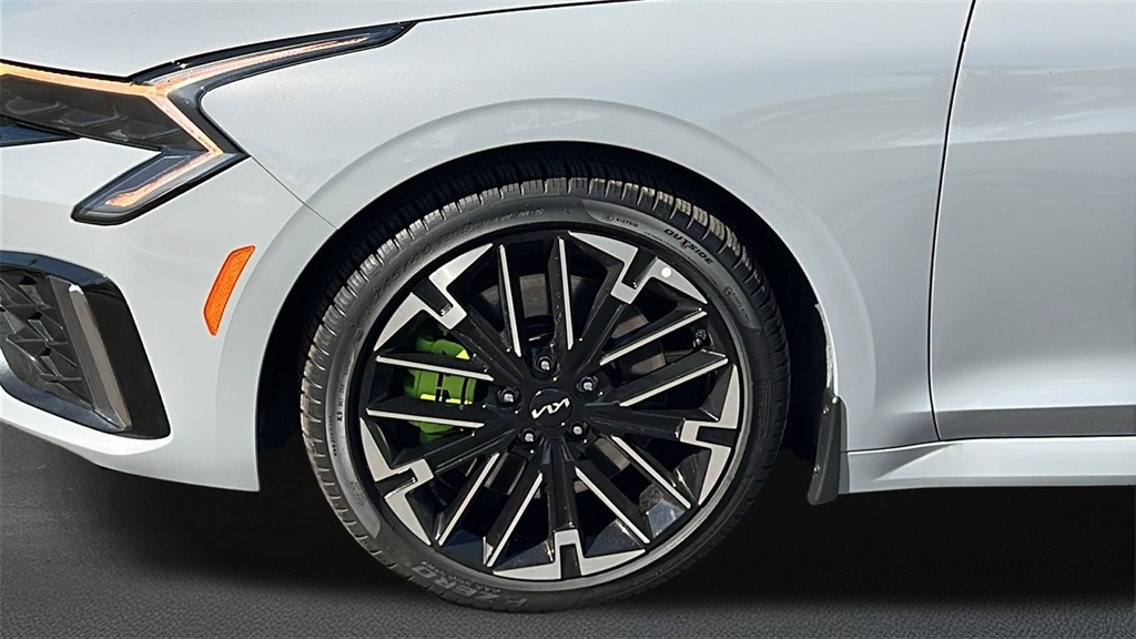 2026 Kia K5 GT photo 4