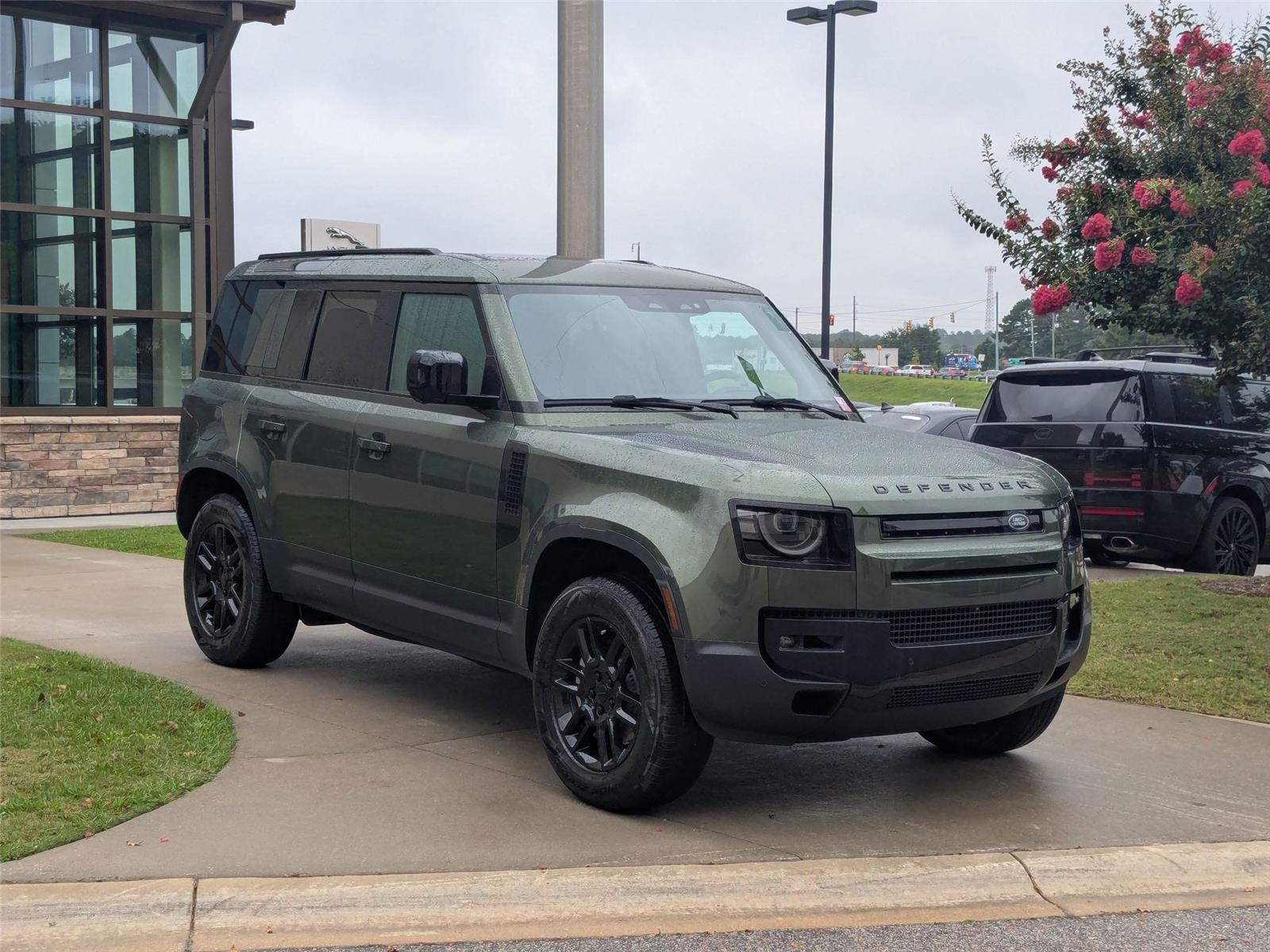 2026 Land Rover Defender 110 S photo 3