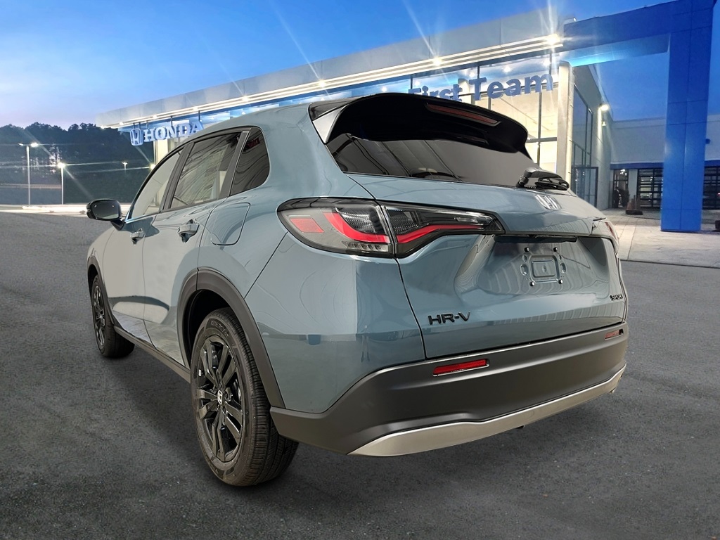 2026 Honda HR-V Sport photo 2