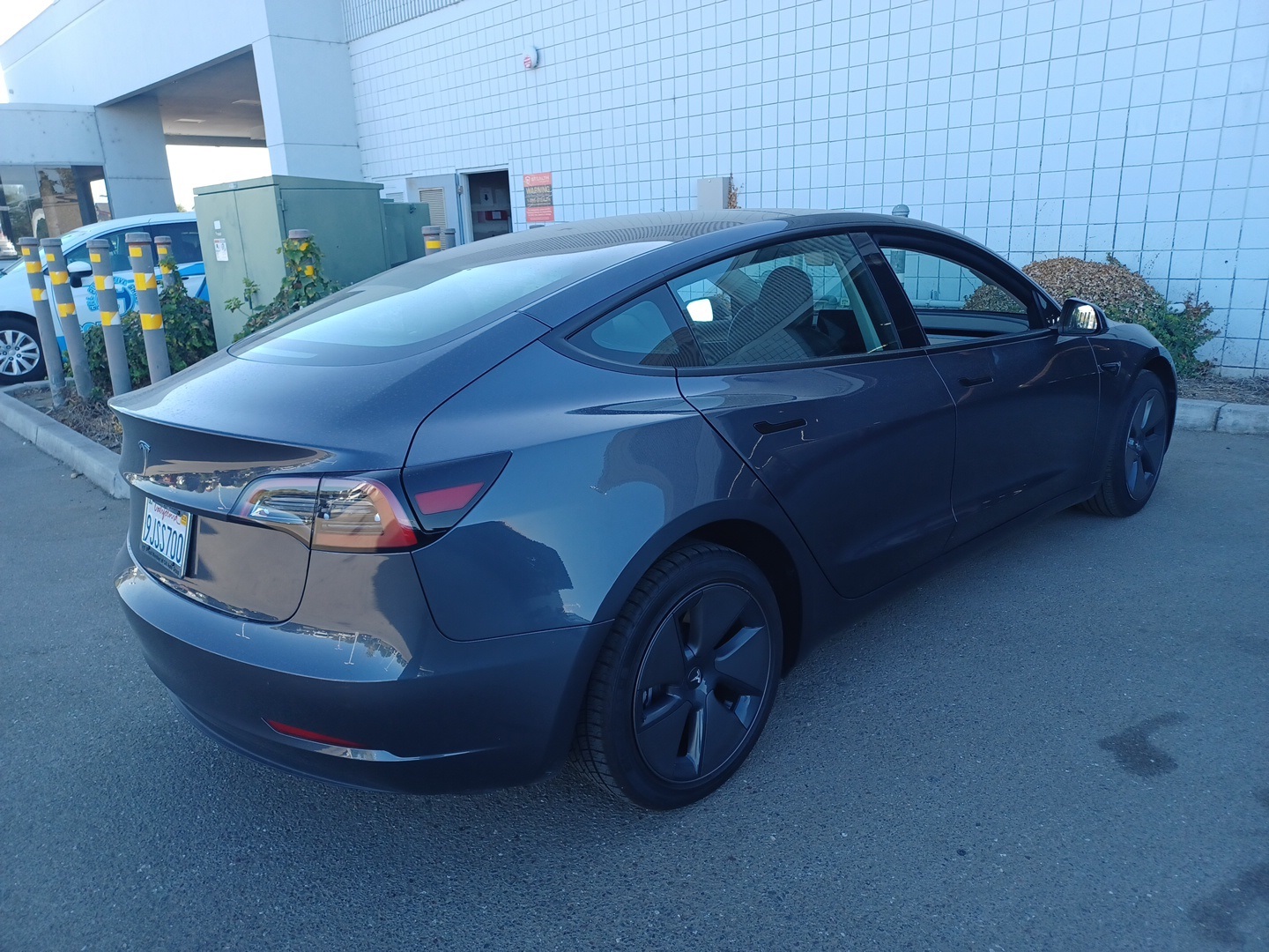 2023 Tesla Model 3 photo 4