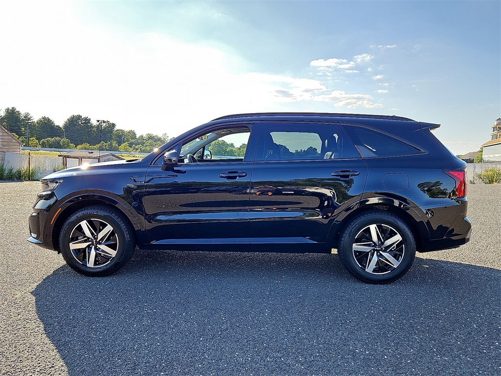 2022 Kia Sorento S photo 4