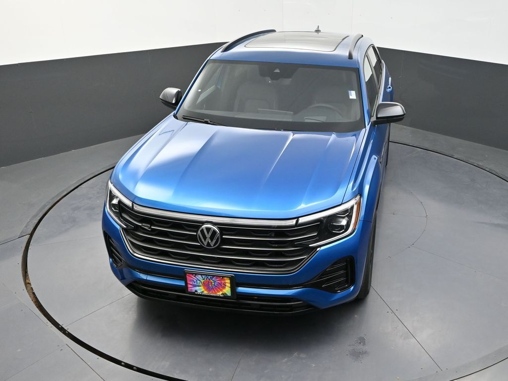 2025 Volkswagen Atlas Cross Sport SEL R-Line photo 8