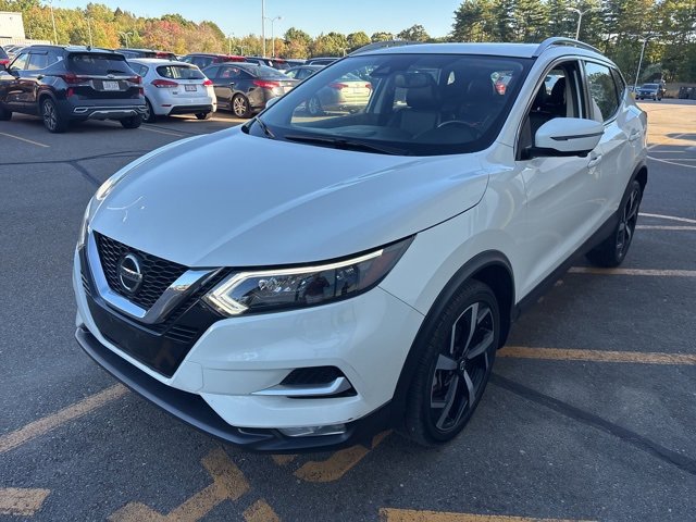 2022 Nissan Rogue Sport SL photo 3