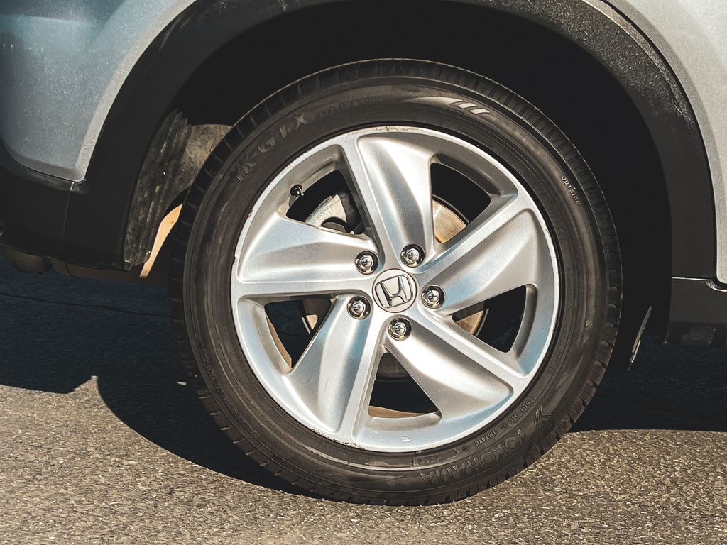 2019 Honda HR-V EX-L photo 3