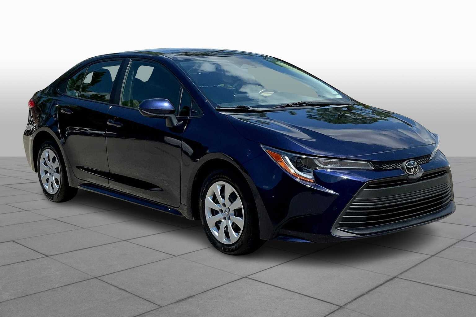 Used 2023 Toyota Corolla LE with VIN JTDB4MEE0PJ001050 for sale in Northfield, Minnesota
