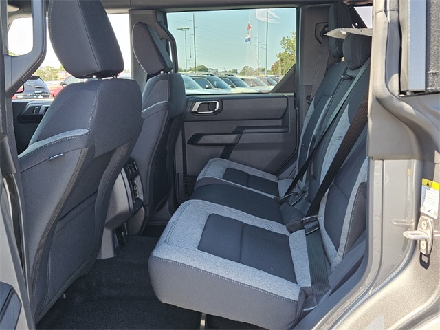 2025 Ford Bronco Base photo 10