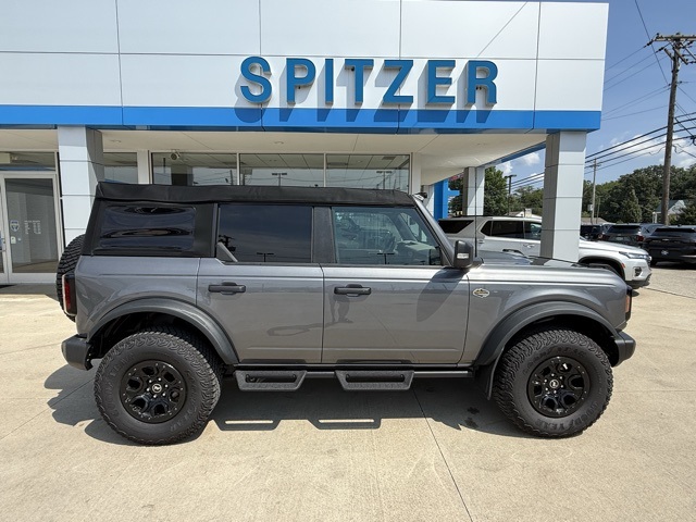 2023 Ford Bronco Wildtrak photo 2