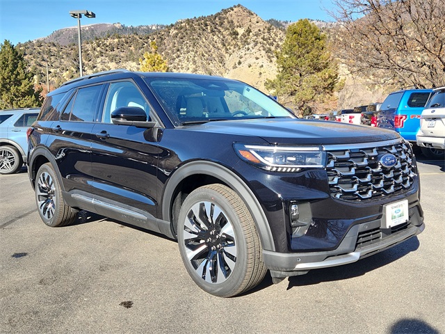 2026 Ford Explorer Platinum's photo