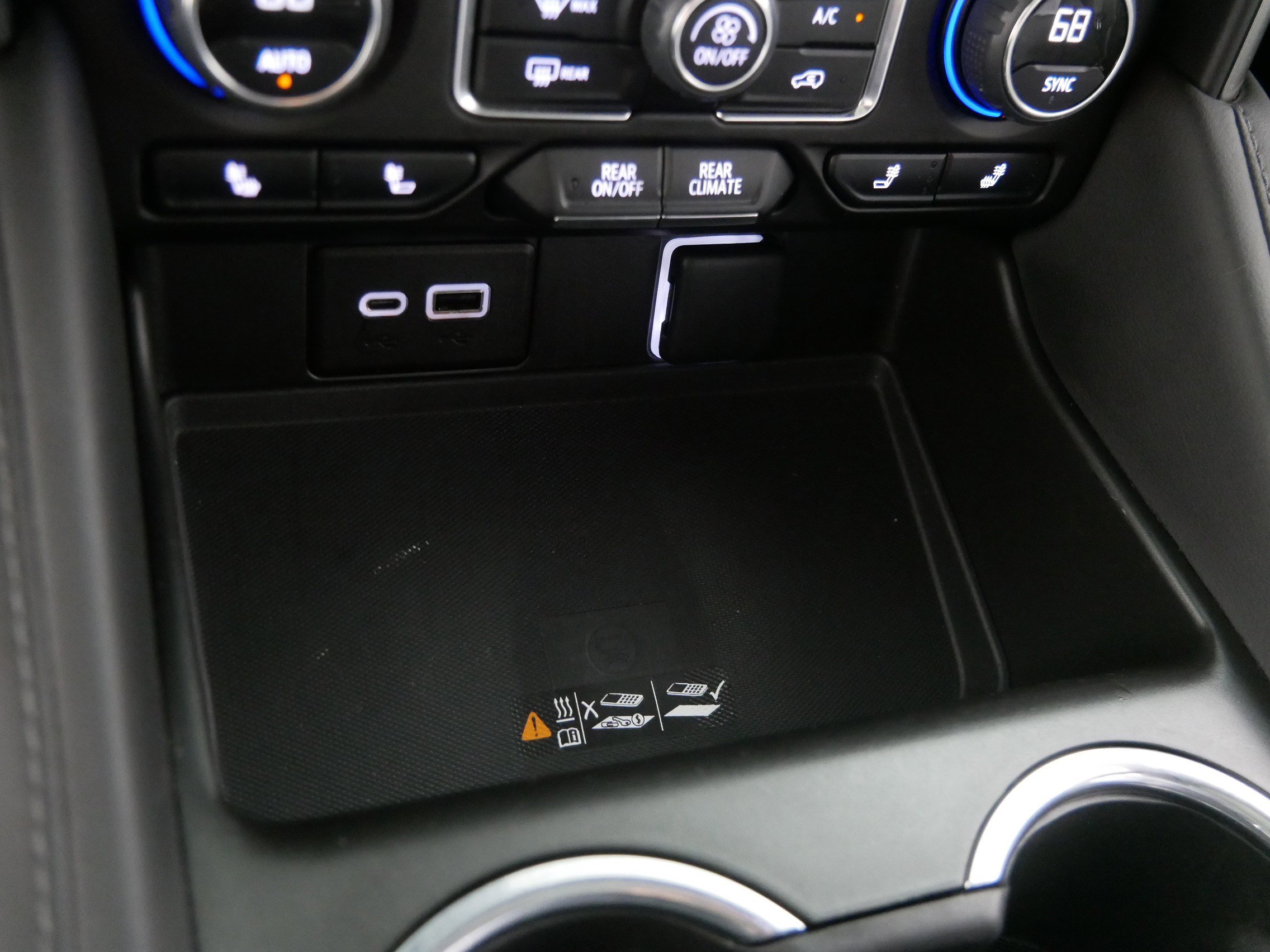 2023 Chevrolet Tahoe Z71 photo 37