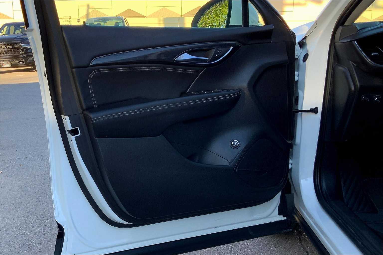 2023 Buick Envision Preferred photo 19