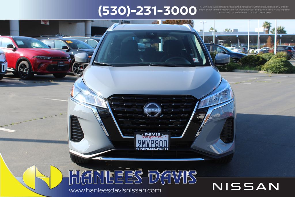 2024 Nissan Kicks SV photo 3