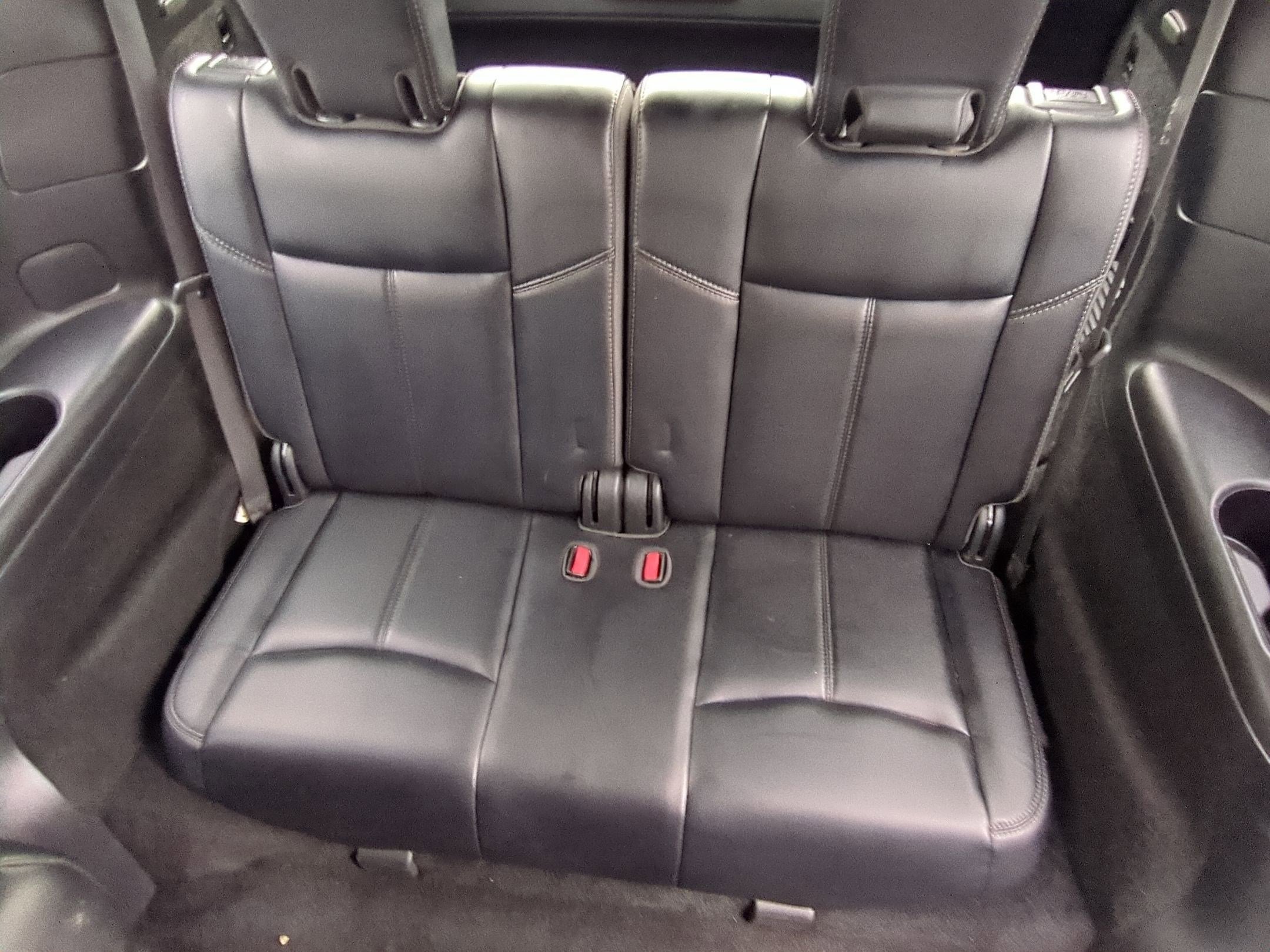 2019 Nissan Pathfinder SL photo 29