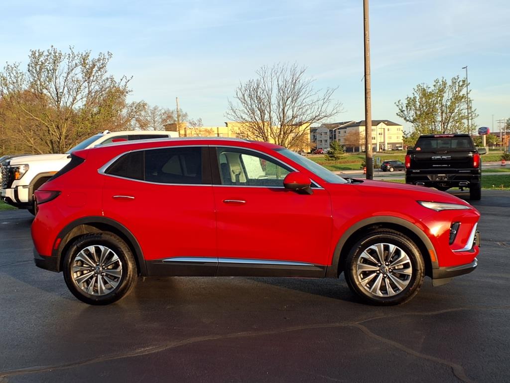 2025 Buick Envision Preferred photo 2