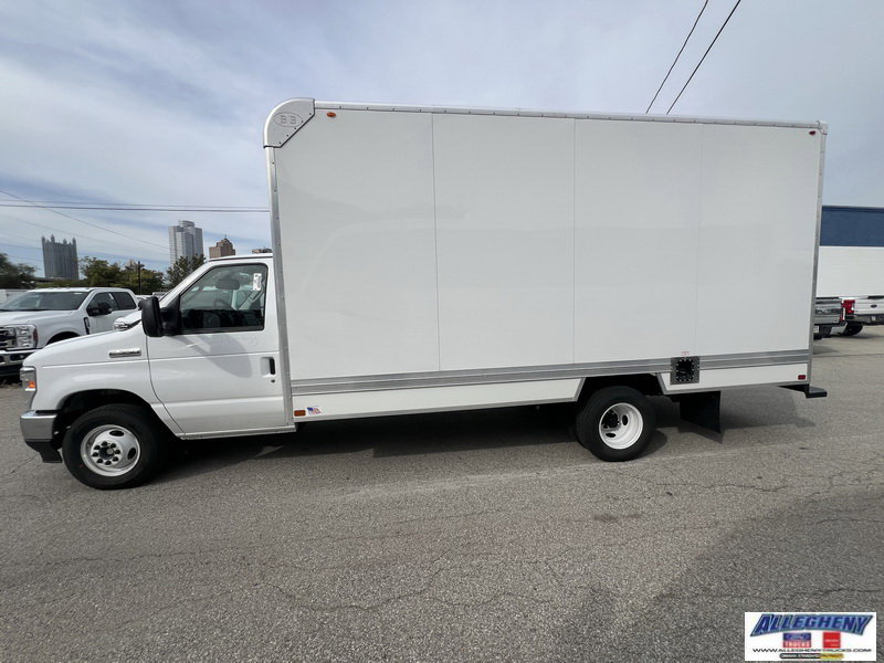2026 Ford E-350 Base photo 2