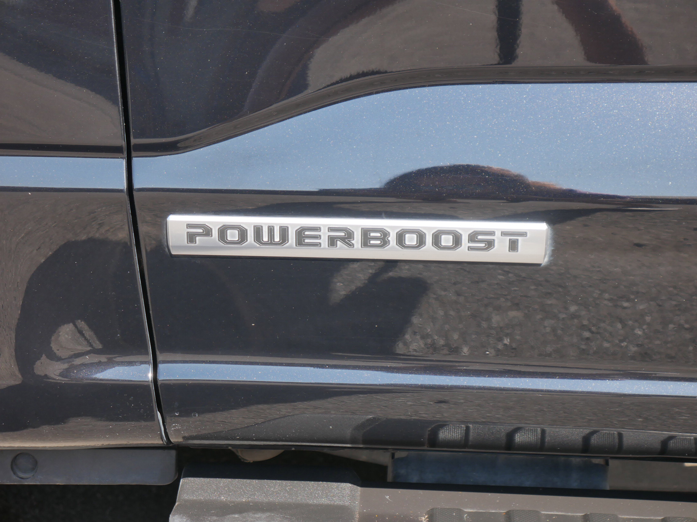 2023 Ford F-150 Lariat photo 18