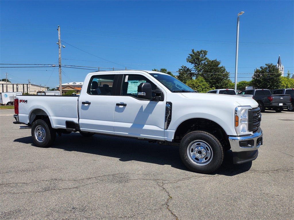 2025 Ford F-250 XL photo 2
