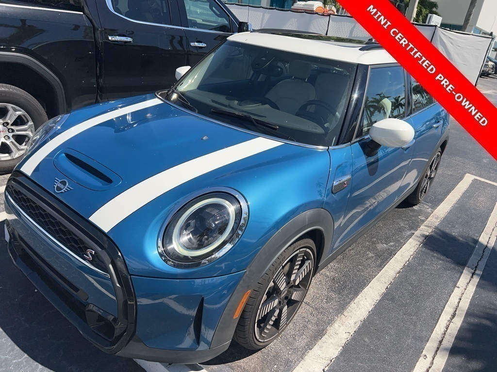 2023 MINI Hardtop 4 Door