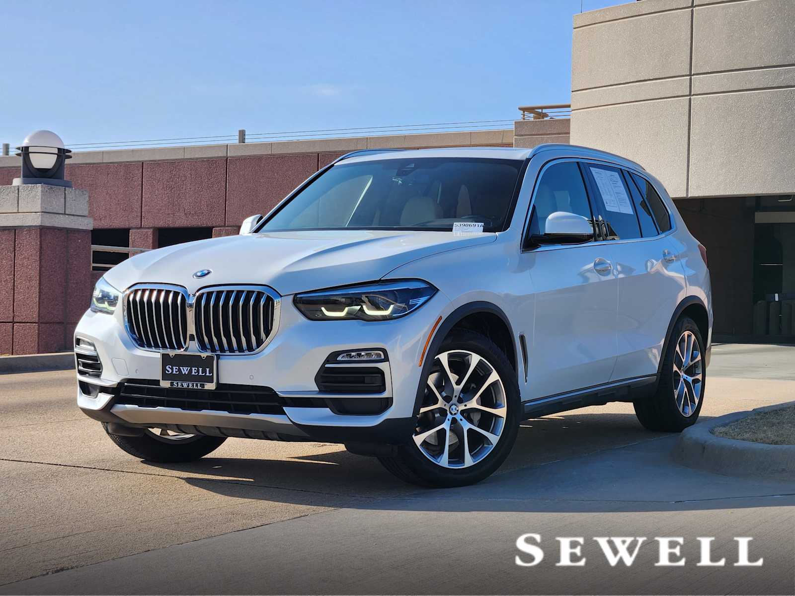 2019 BMW X5 40i's photo