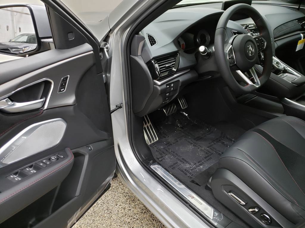 2025 Acura RDX A-Spec photo 6